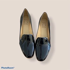 NATURALIZER — Emiline Black Patent size 7 N Flats